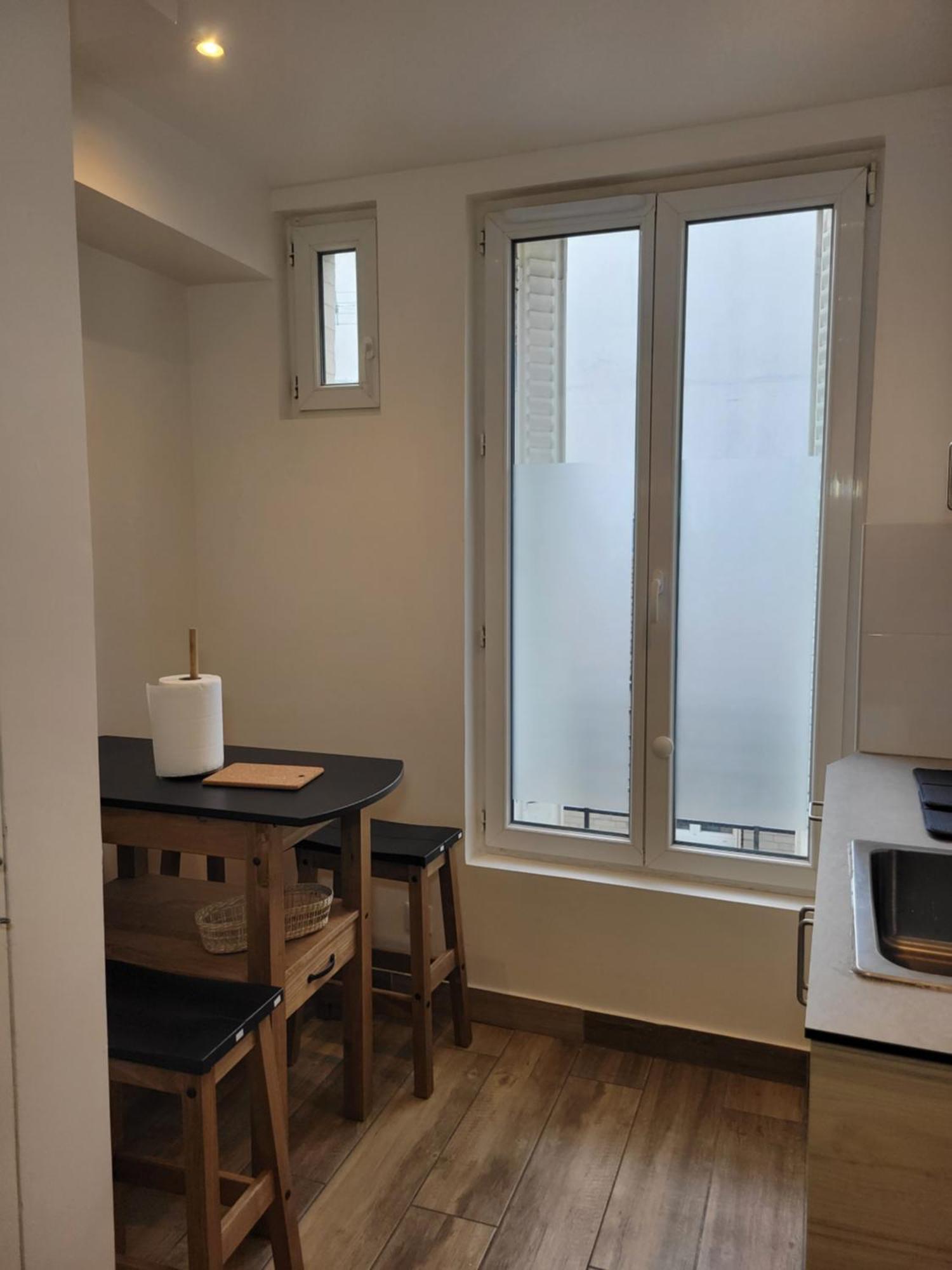 Amazing Apartment A Stone'S Throw From The City Of Lights - Paris Clichy Exteriör bild