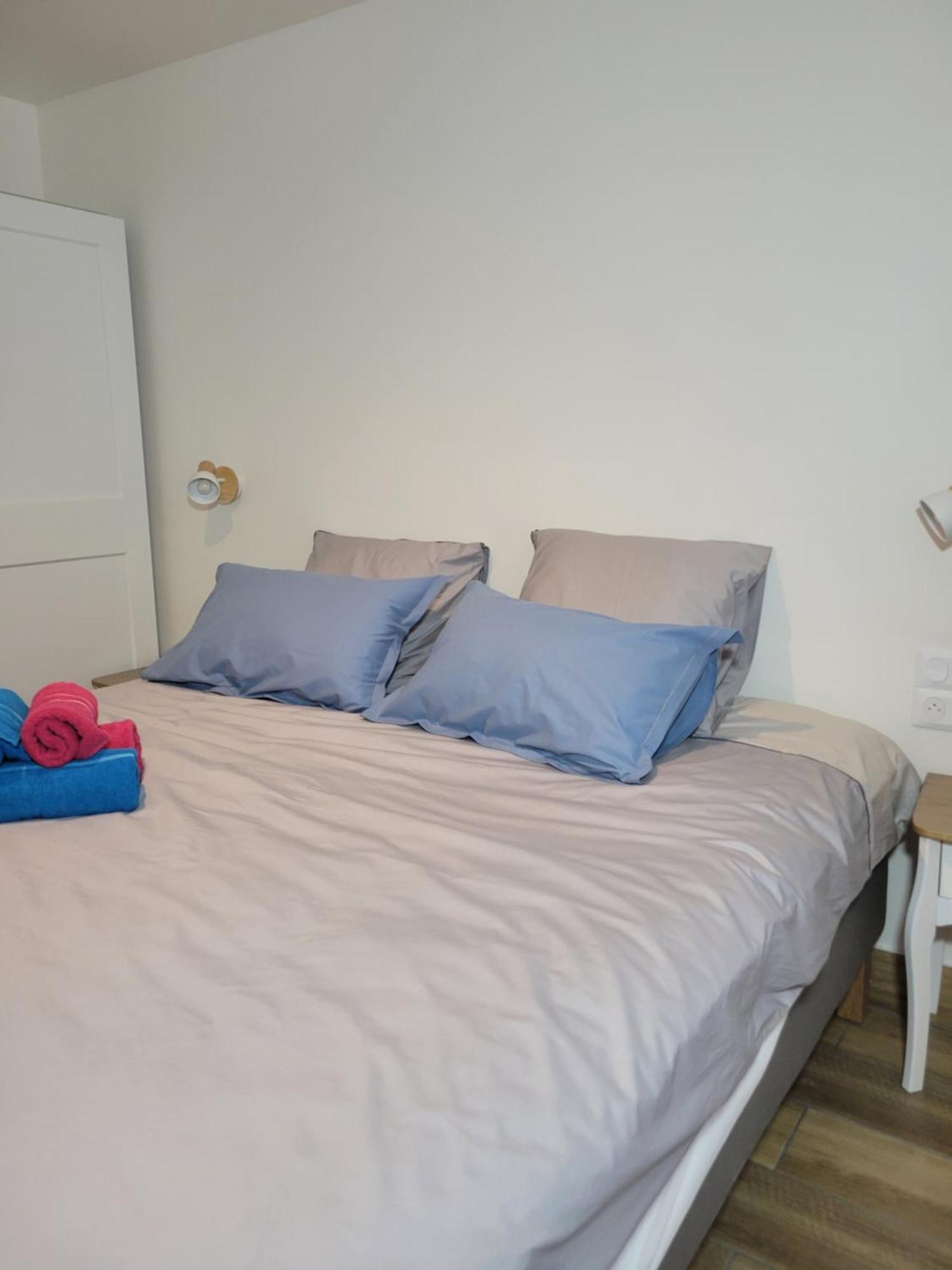 Amazing Apartment A Stone'S Throw From The City Of Lights - Paris Clichy Exteriör bild